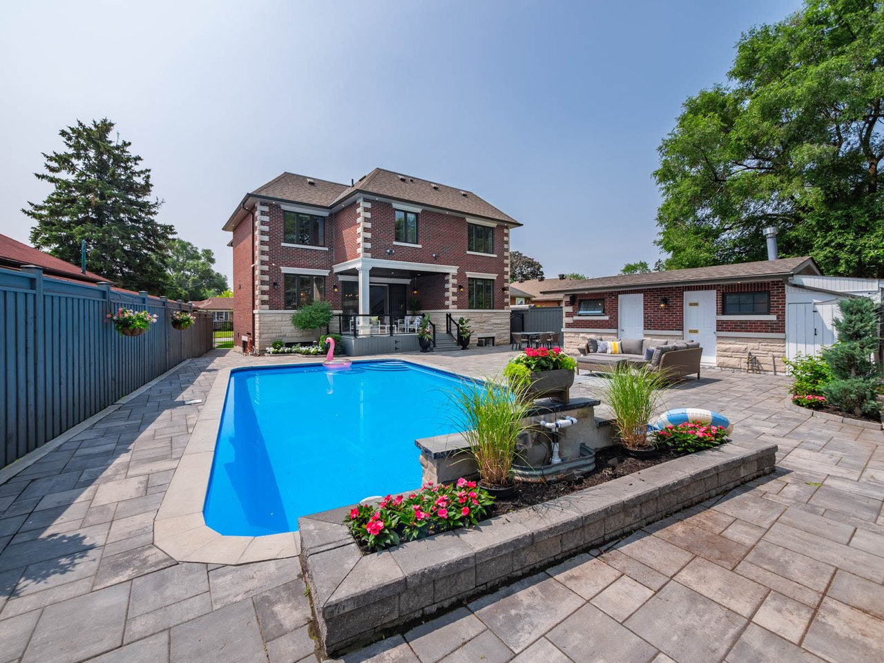 32 Ilfracombe Cres