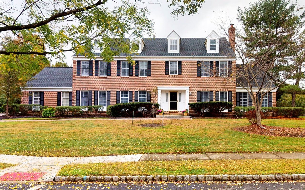 41 MILLBROOK DR