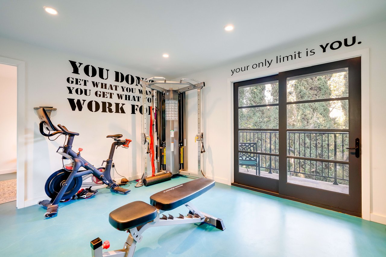 Luxury Lease in Studio City's Fryman Canyon