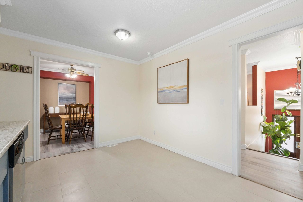 15774 96 Ave