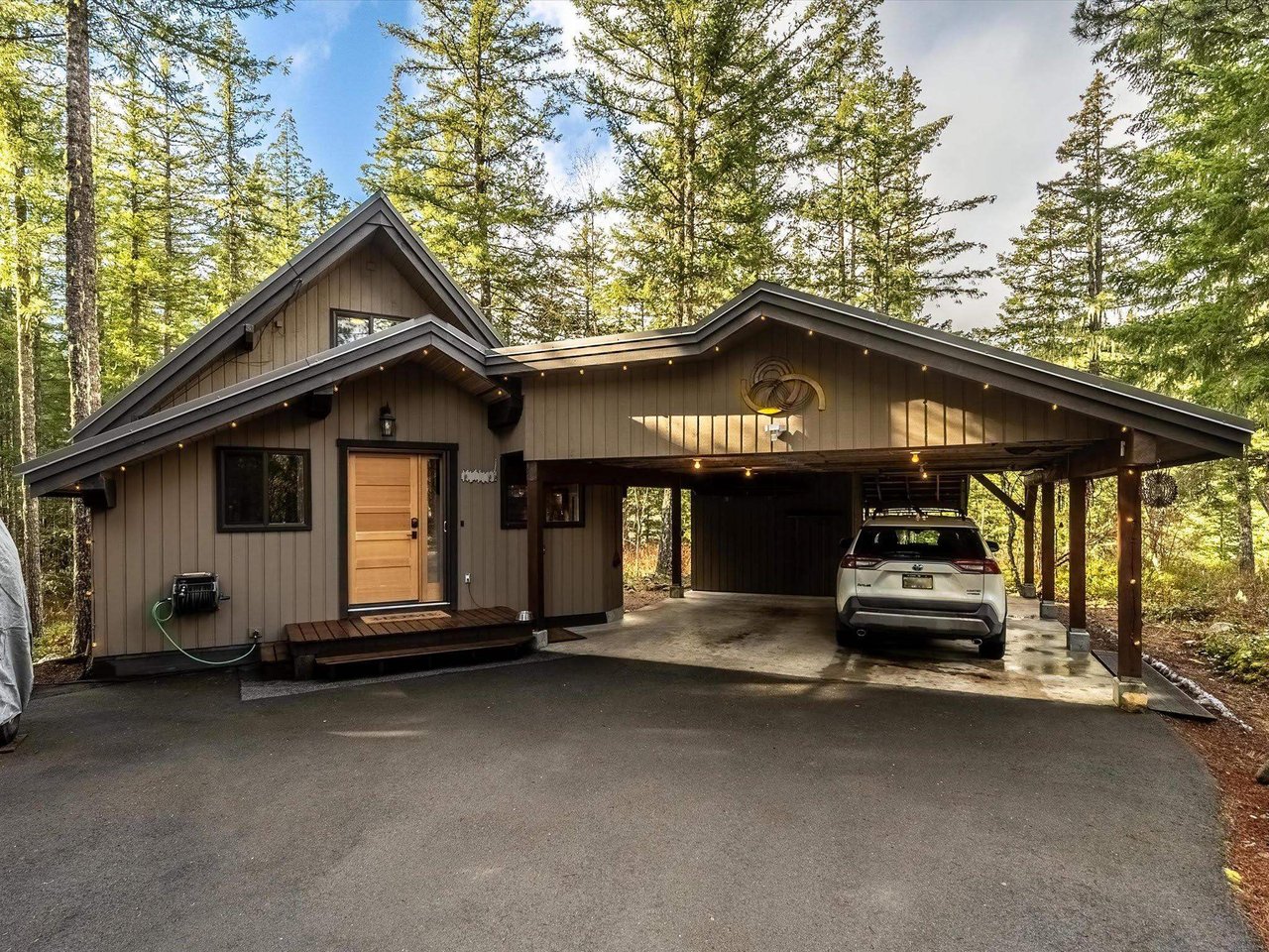 4 Ridge Dr
