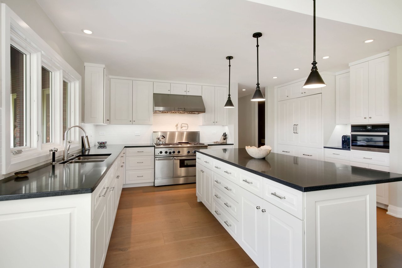 This Spectacular Home Exudes An Upscale Lifestyle With Modern Clean Lines