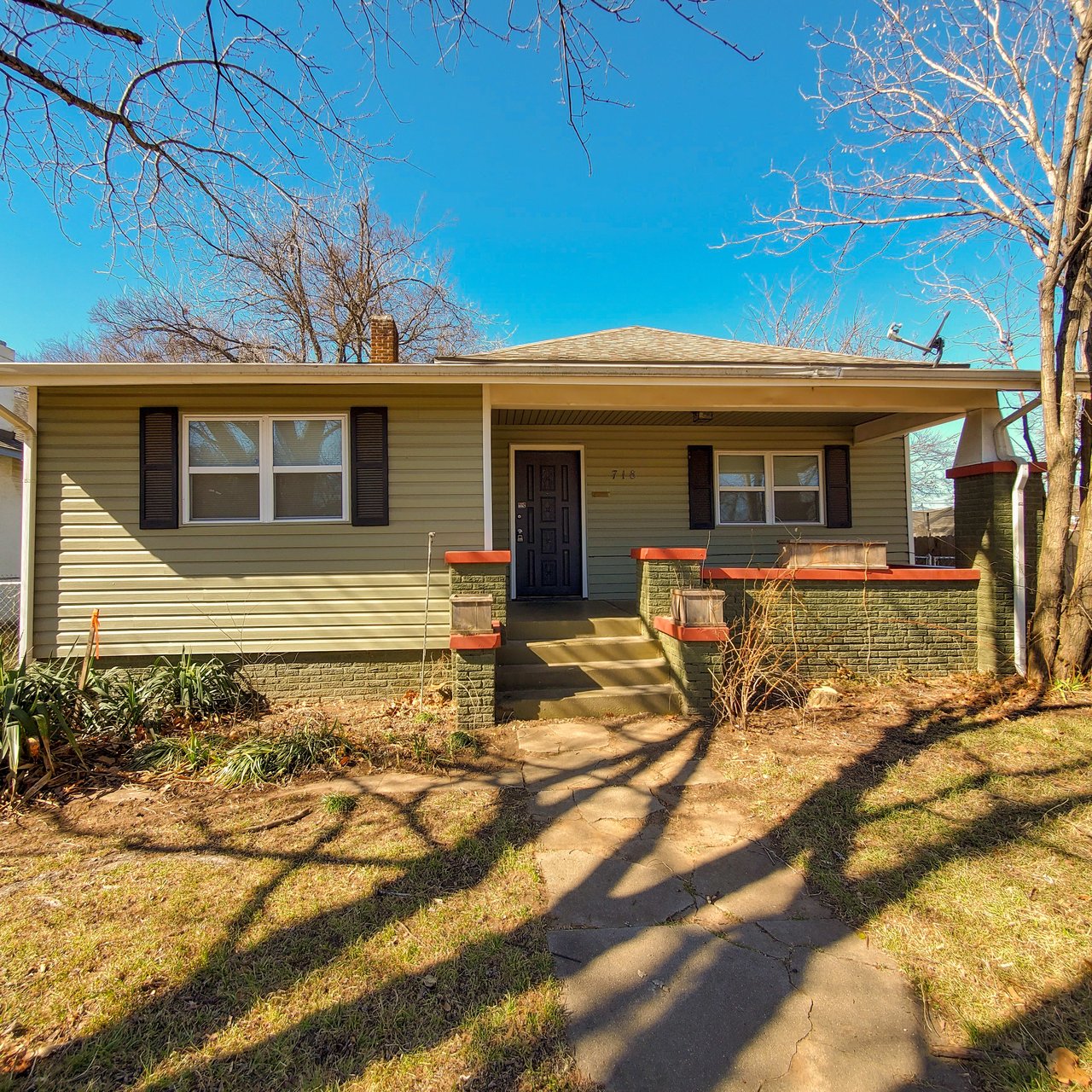 718 North Beard Ave