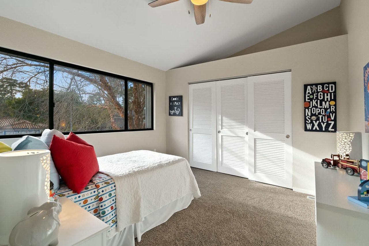14 Antler Pl