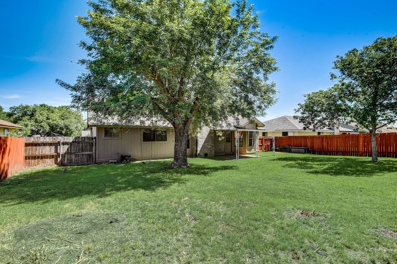 Transform this 1-Story Brushy Creek Home w/ a New Roof into Your Dream Oasis!
