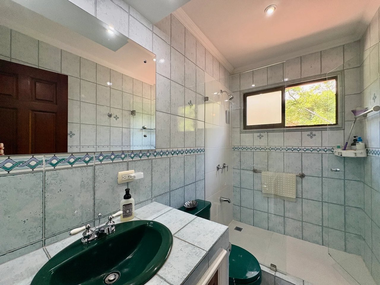 Remodeled Family Terrace Home, Escazu, San Jose