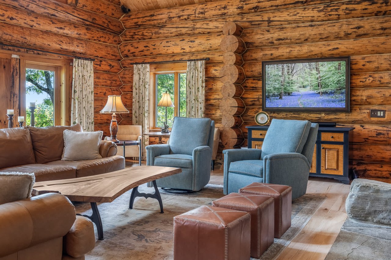 Exclusive Mountain Log Home