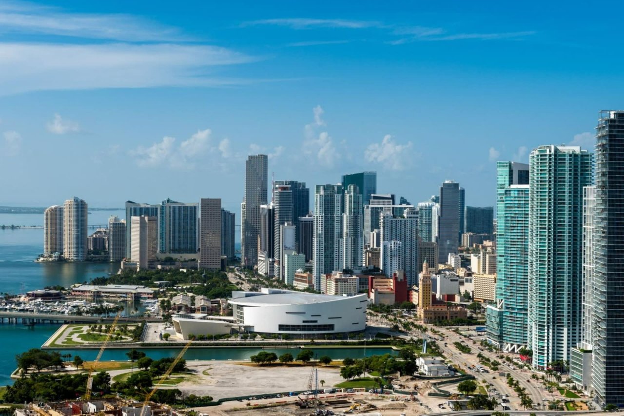 Aston Martin Condos, Luxury Living in Downtown Miami