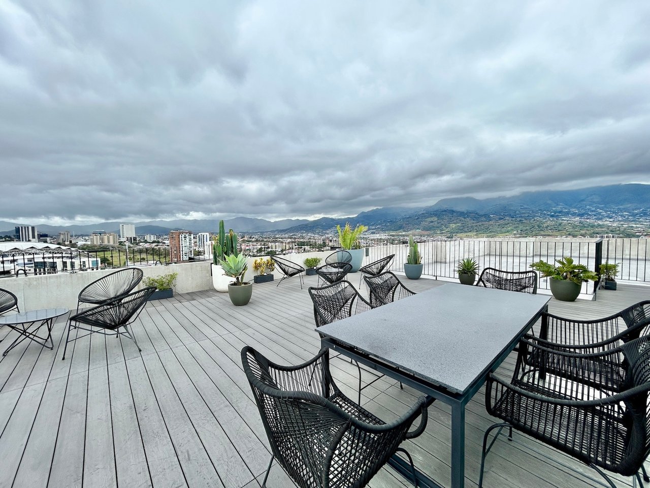 Skyline View Furnished Condo, Sabana and Rohrmoser, San Jose