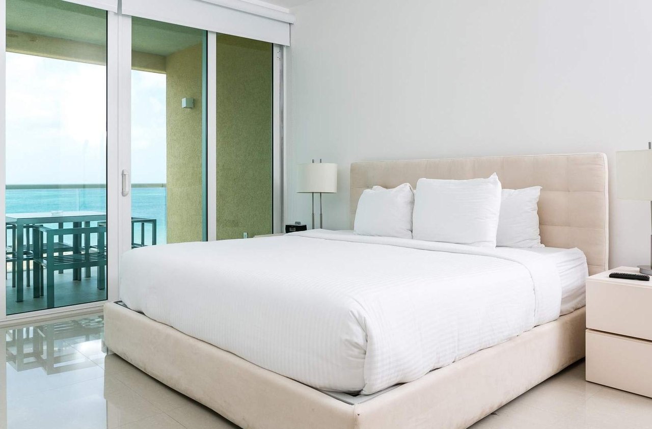 Blue Residence 216