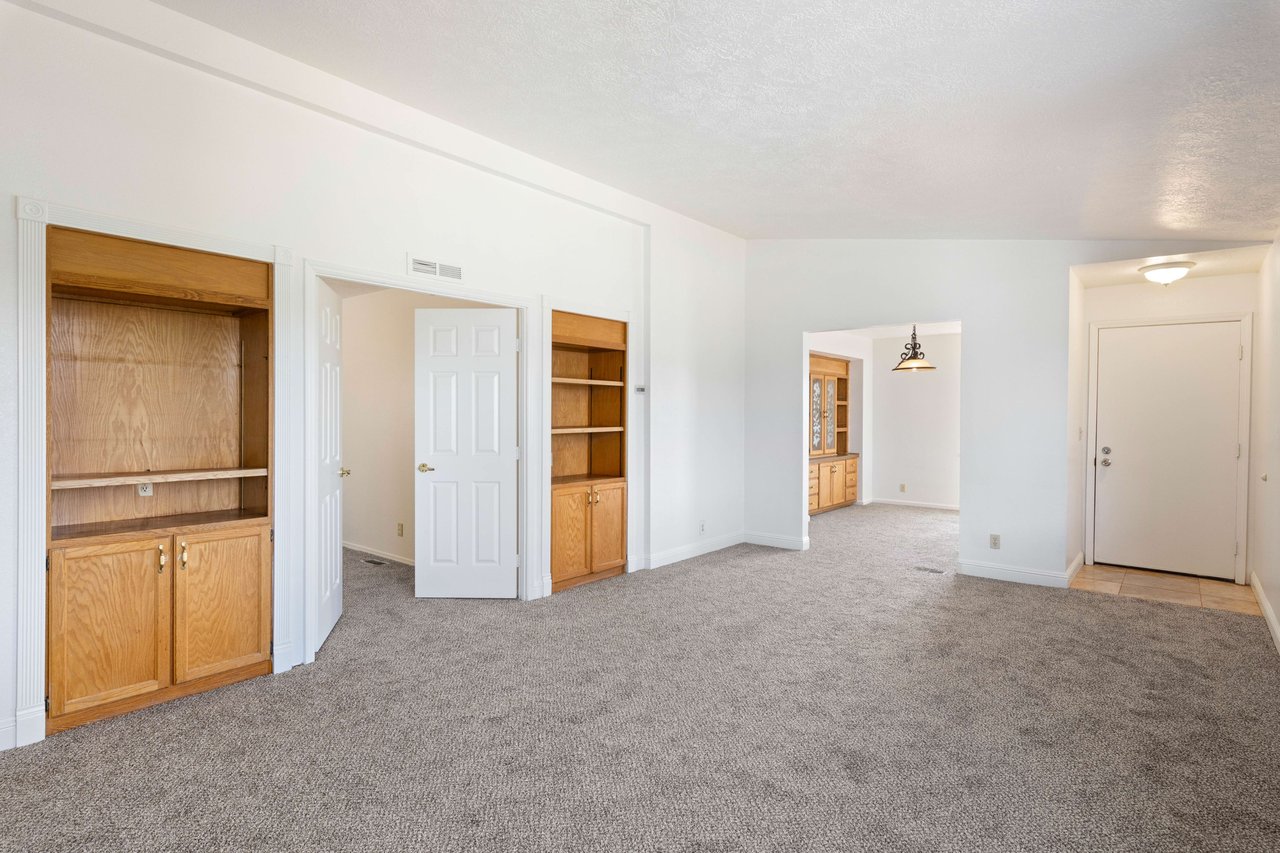 15669 20th Avenue, Clearlake