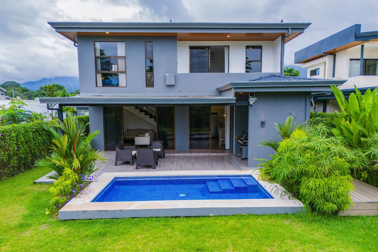 A 3-bedroom home – literally bordering Marino Ballena National Park – but mere steps away from cafes, restaurants, and amenities of the tourist mecca Uvita!