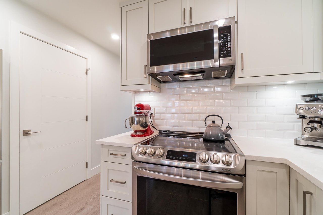 8-2717 Horley St