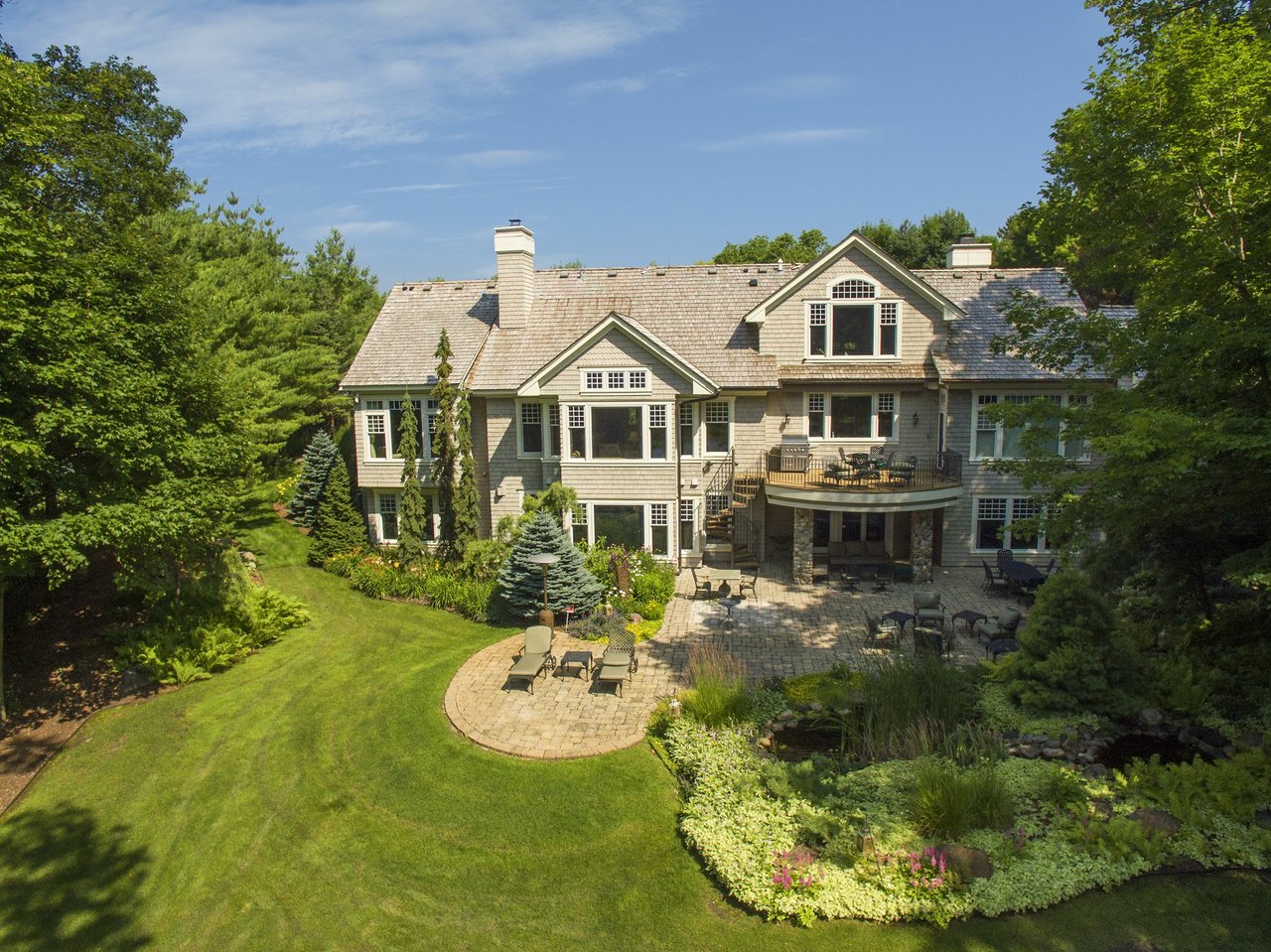 521 North Stream Road, Orono