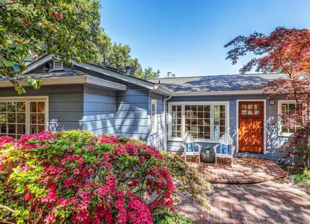 52 Oak Drive