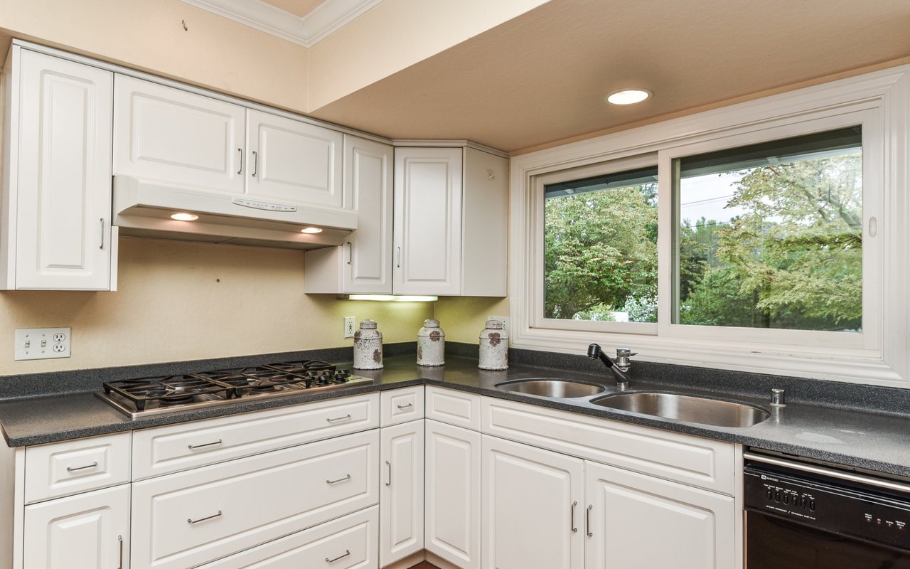 256 Gerry Ct