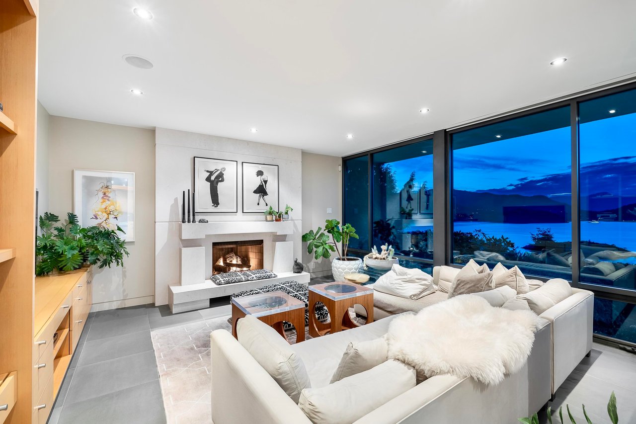6275 St. Georges Cres