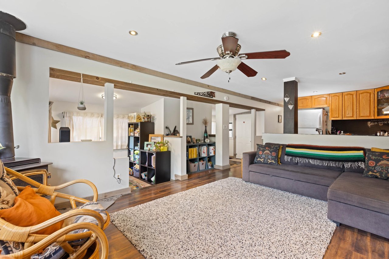 1-7617 Pemberton Meadows Rd