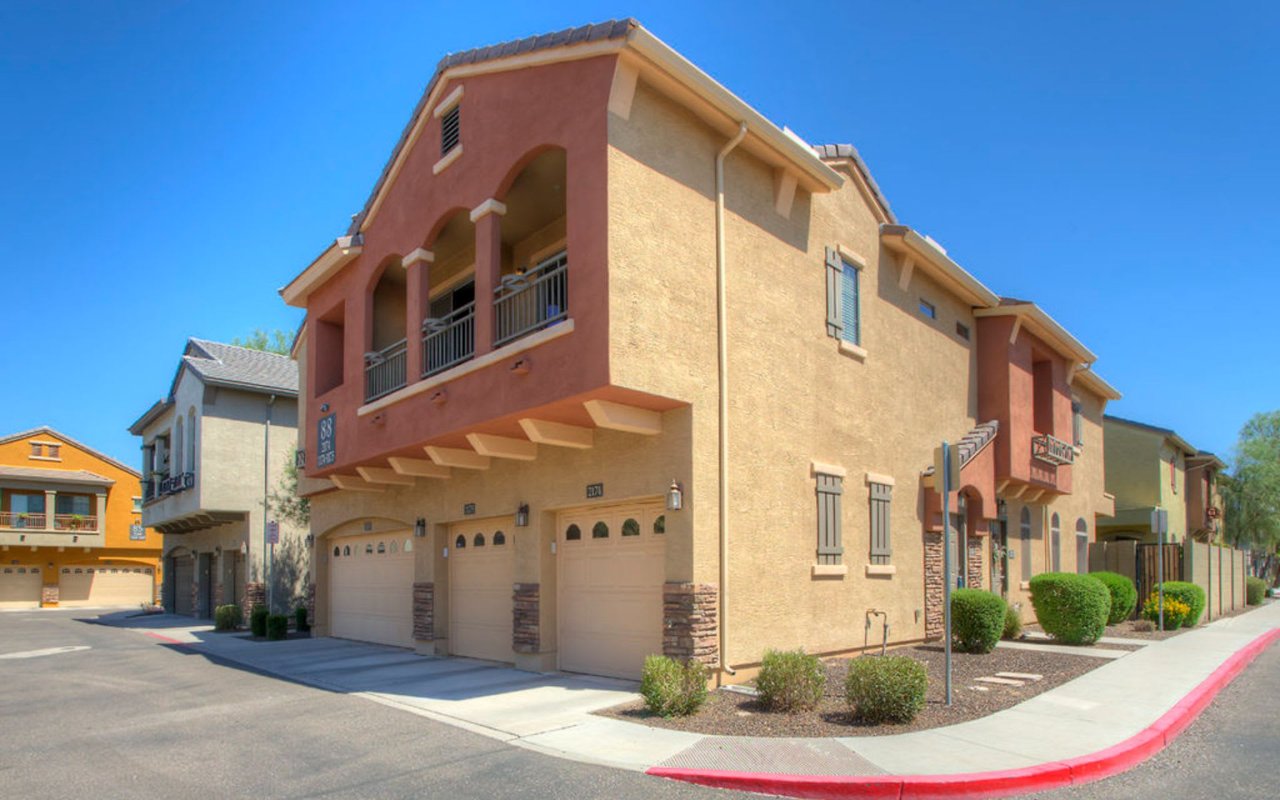 Do You Know the Difference Between a Townhome and a Condo?