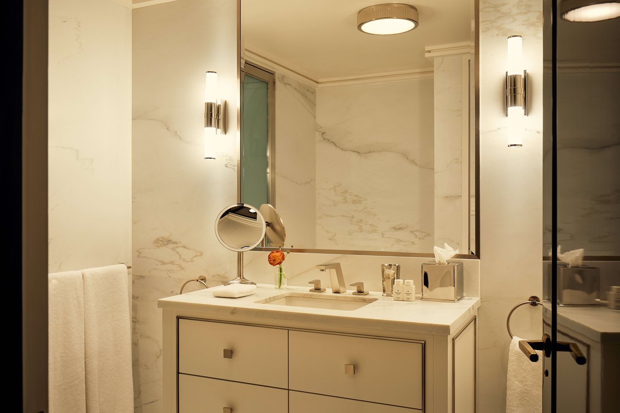 815 Fifth Avenue, Park Avenue Suite