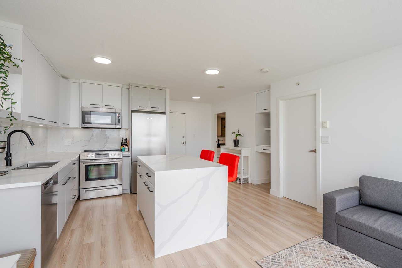 3106-13618 100 Ave