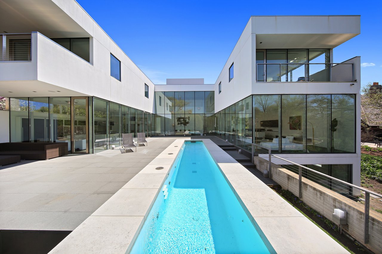 For Those Seeking An Extraordinary Lifestyle