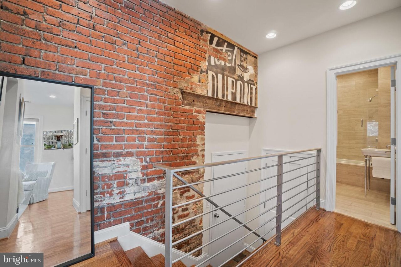 2101 N St NW, #205