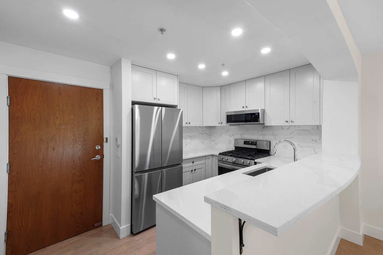 104-2338 Western Pkwy