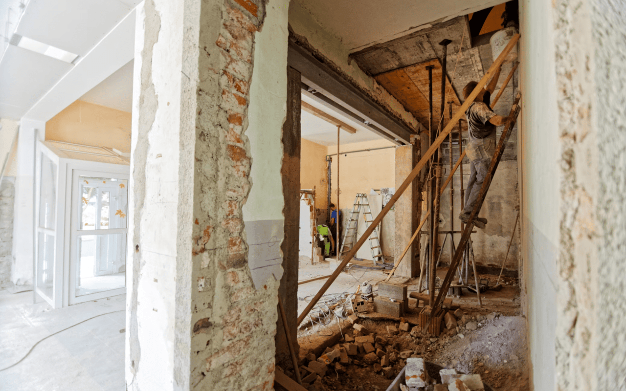 Tips For Hiring A Remodeling Contractor