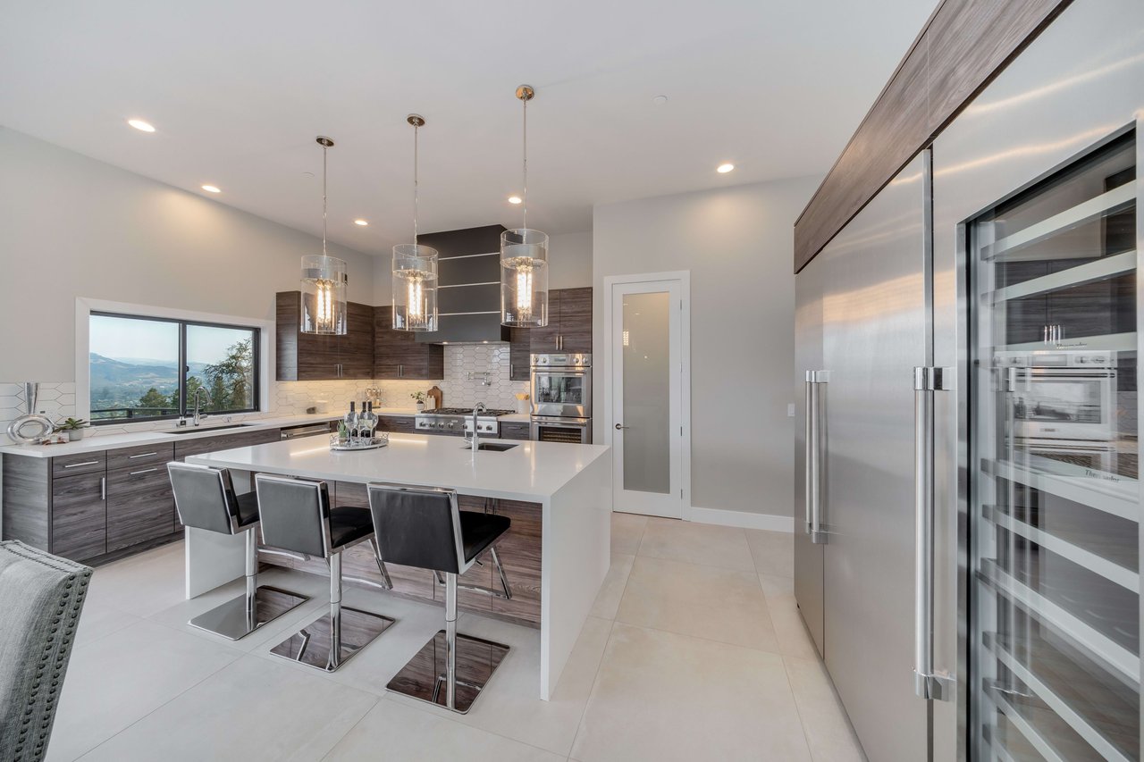 3927 Rincon Ridge Drive