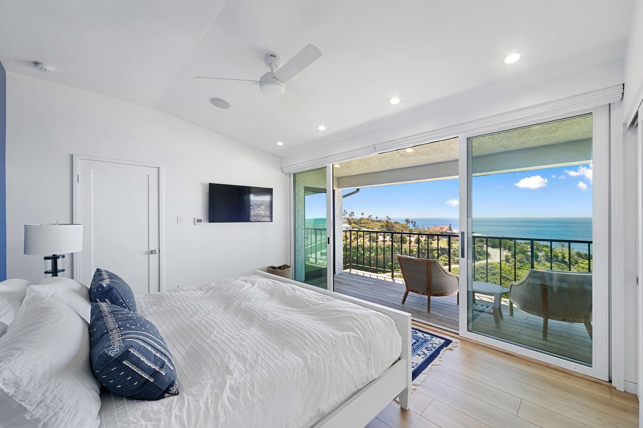 Sensational Bluff Top Malibu Townhome