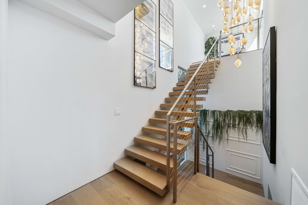The Apex HH | 7115 Macapa Drive