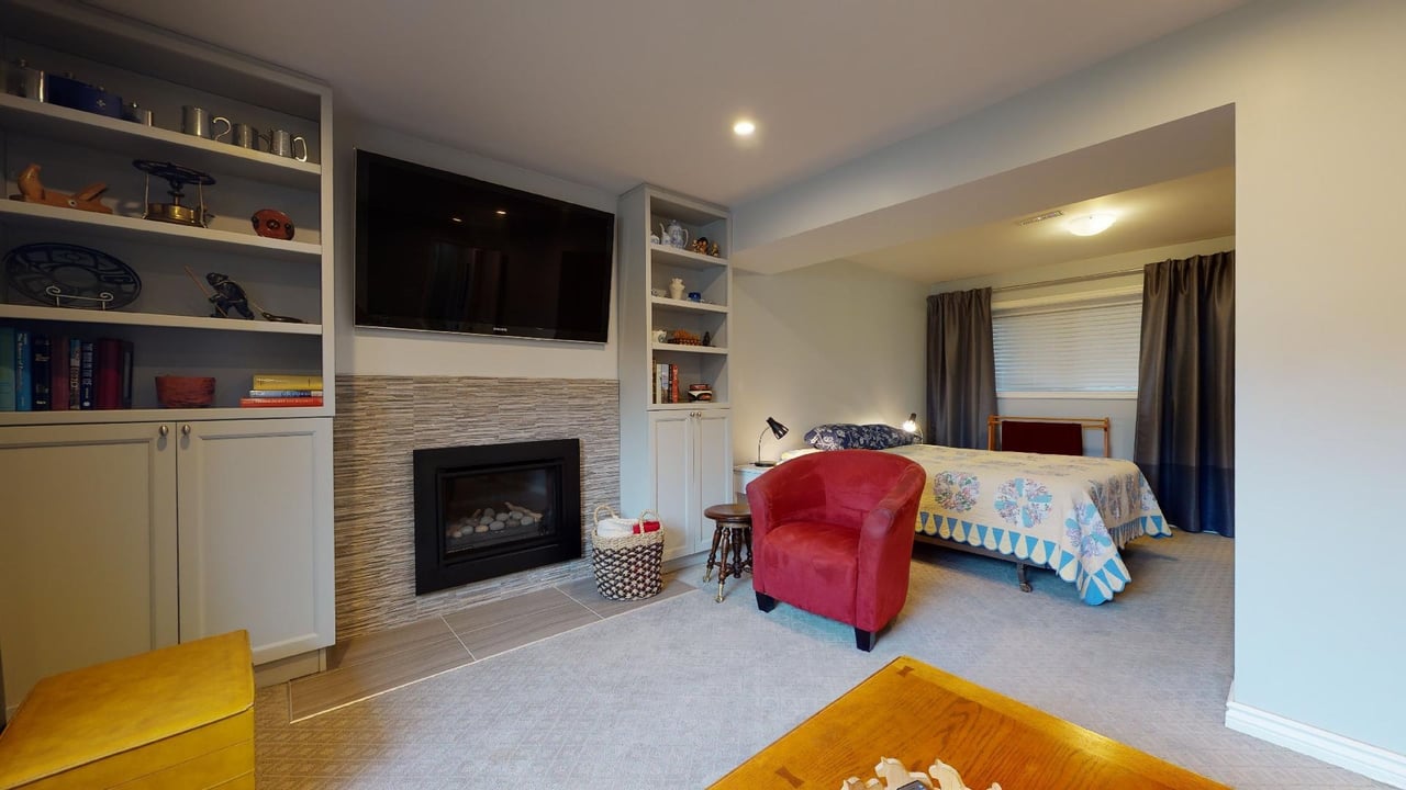 38240 Myrtlewood Cres