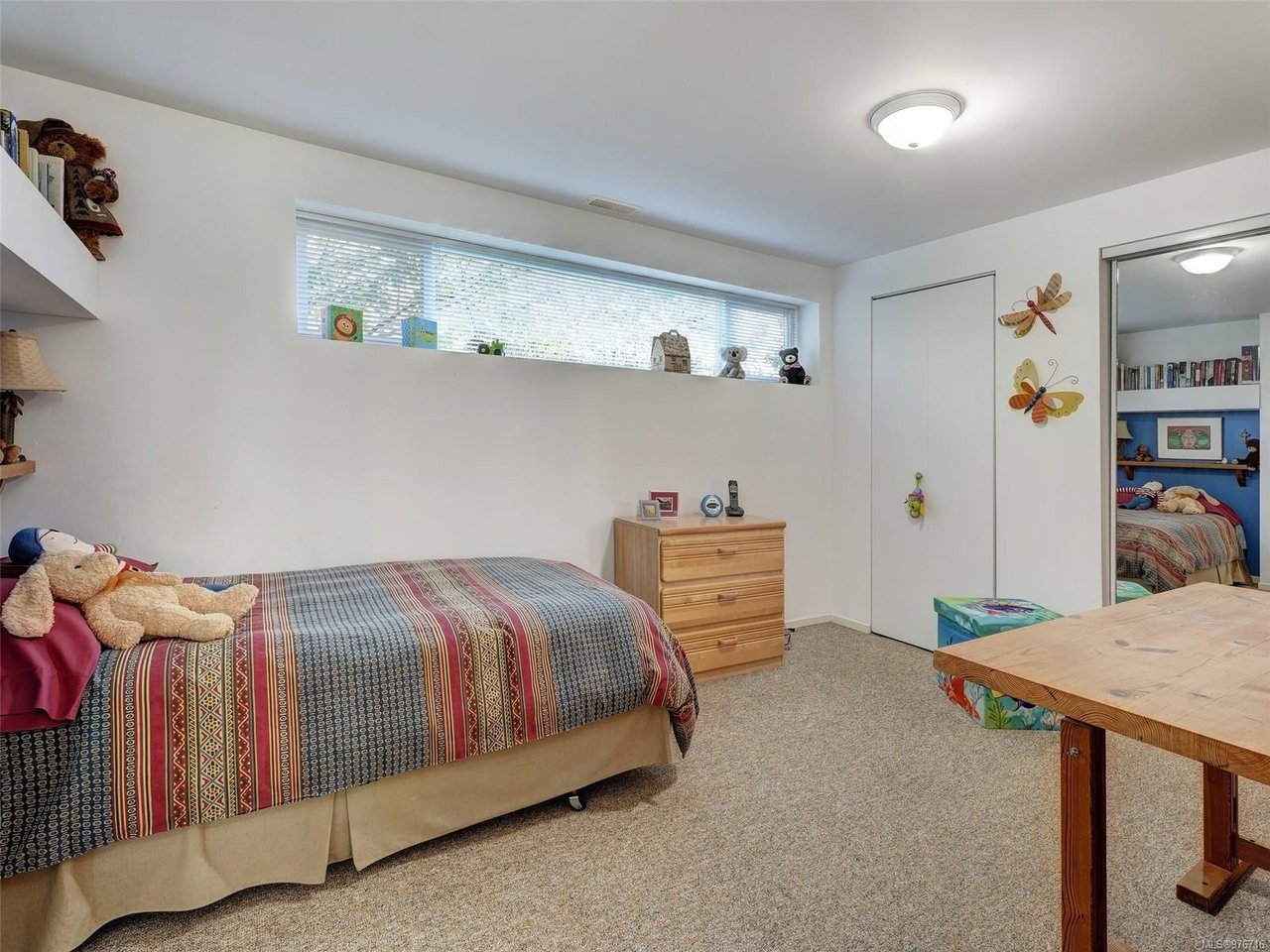 2105 Lorne Terr