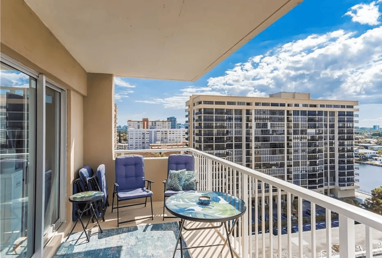 1985 S Ocean Drive Apt 10 E