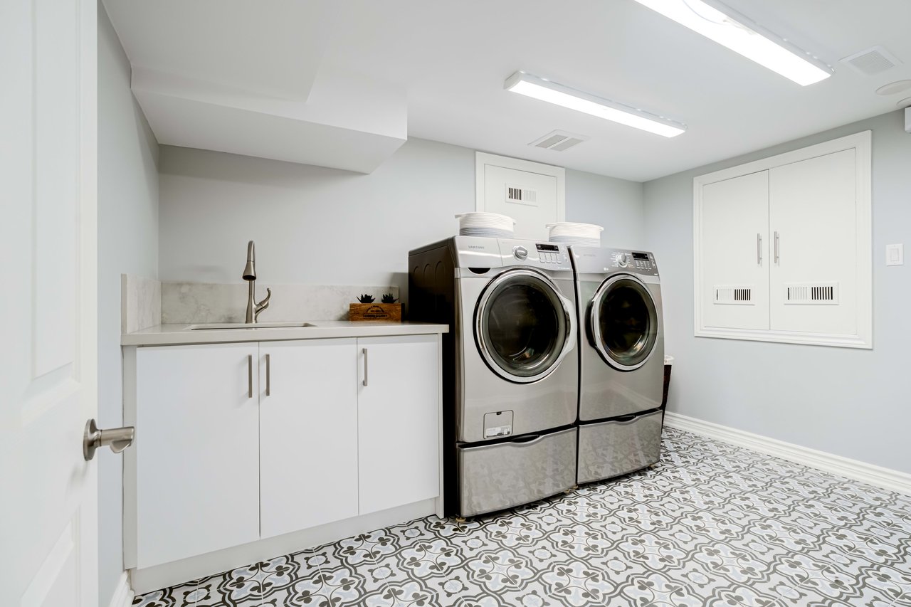 16 Henry Corson Pl