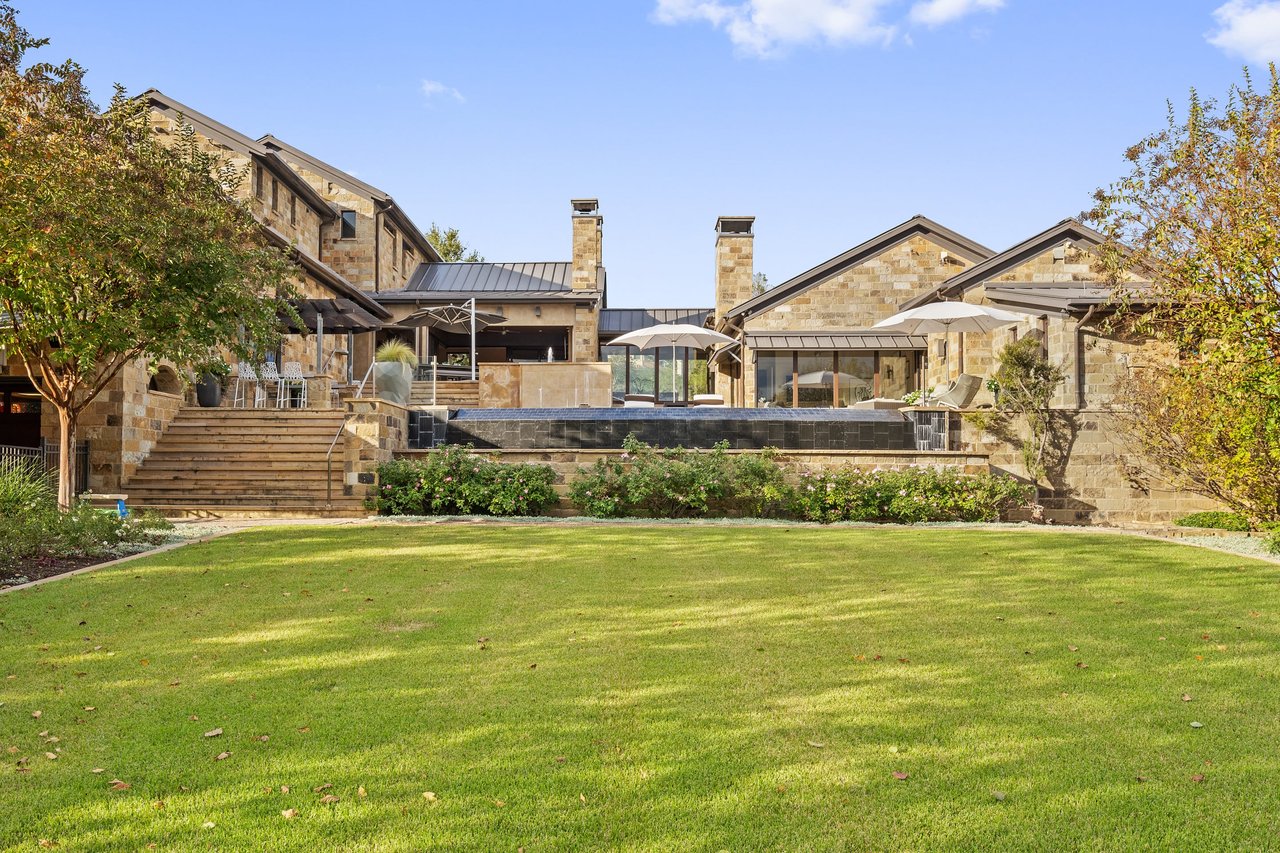 5221 Musket Cove