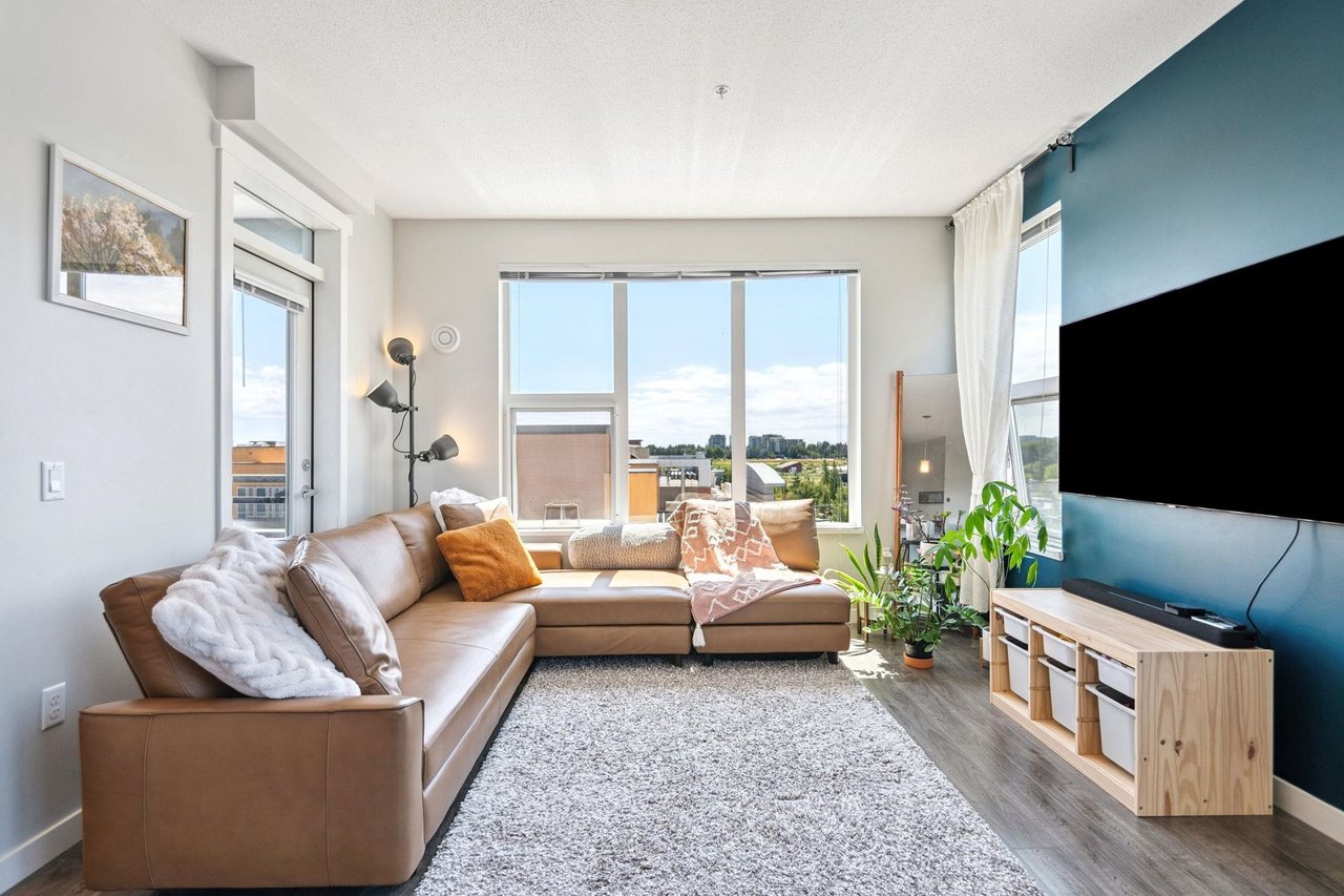 523-9311 Alexandra Rd