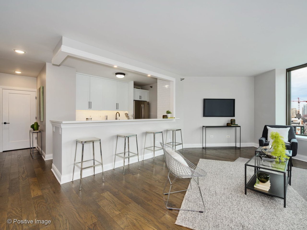400 N Lasalle St, #2702