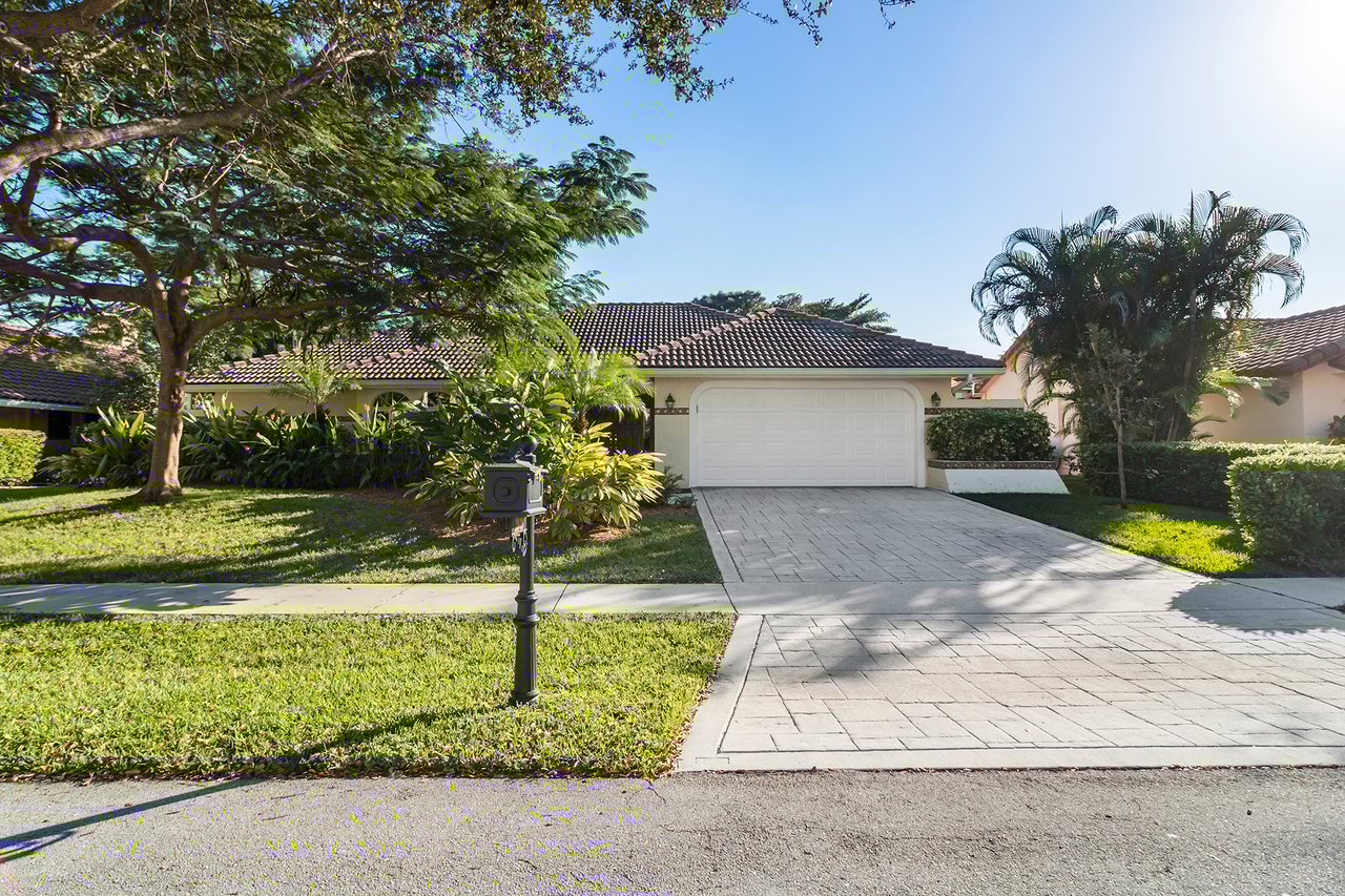 2848 NW 28th St
