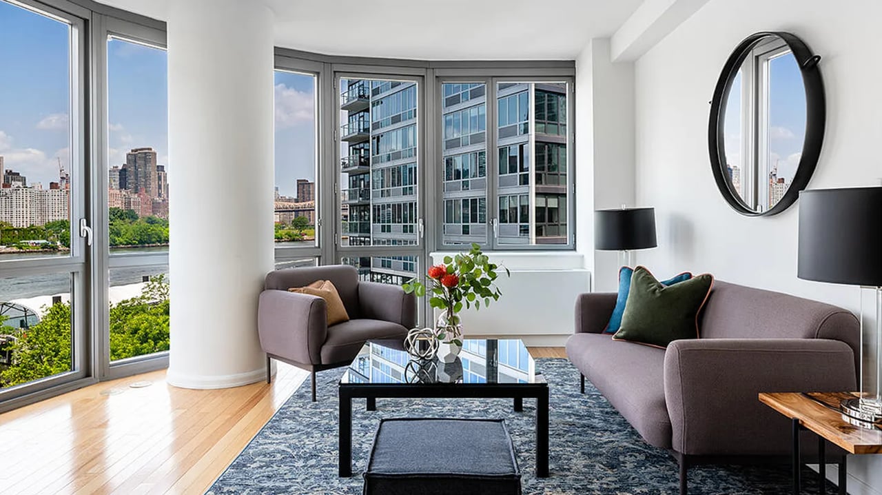 4610 Center Boulevard #523