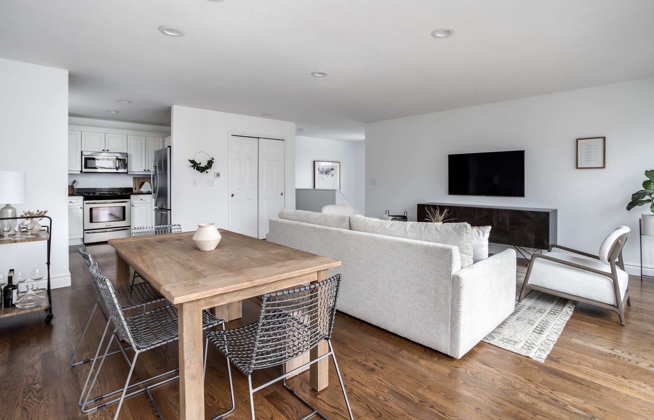 155 S Jackson Street Unit: D
