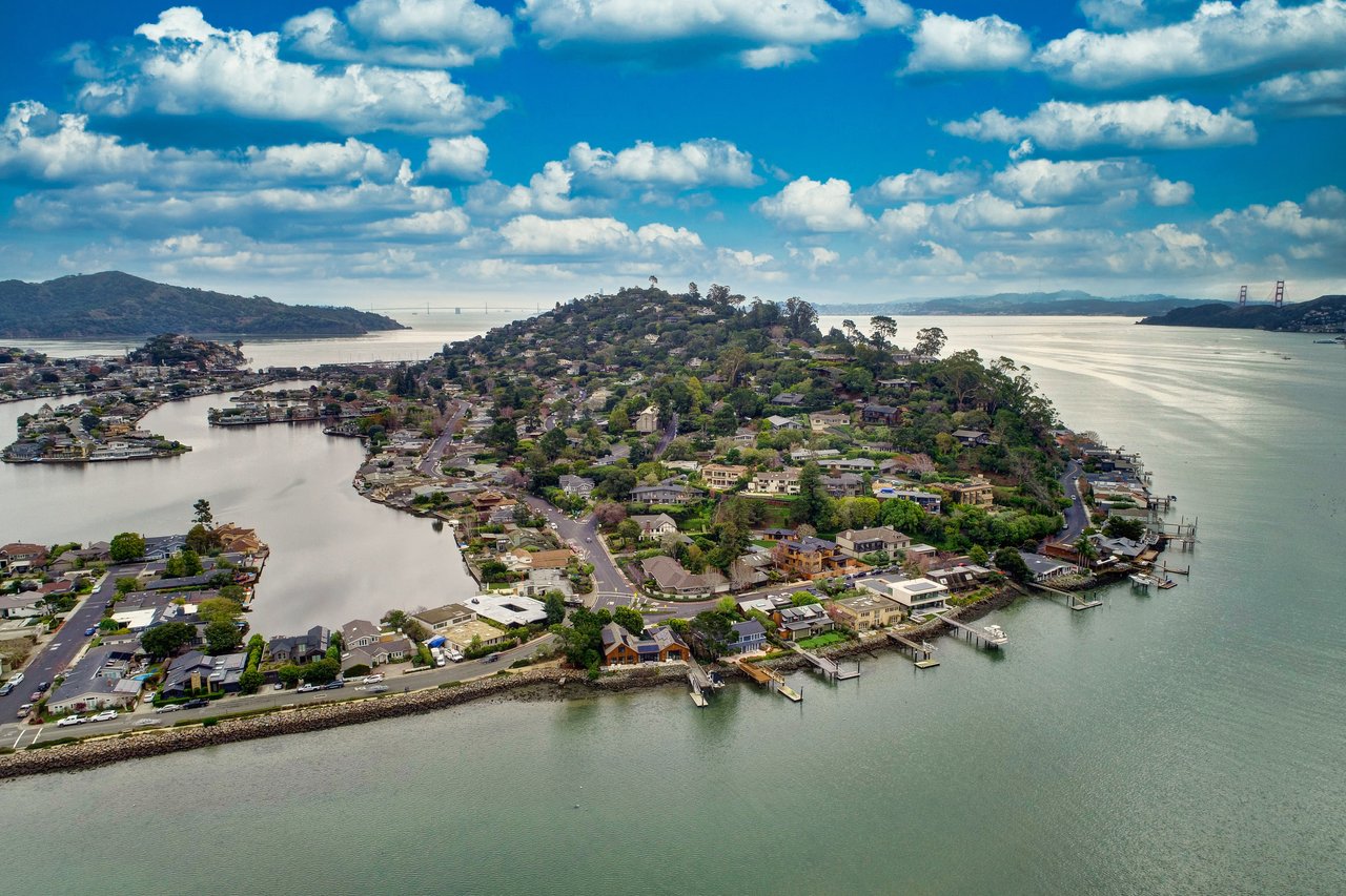 4 West Shore Road, Belvedere