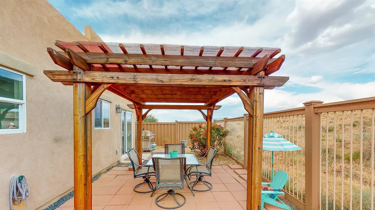 152 Carson Valley Way