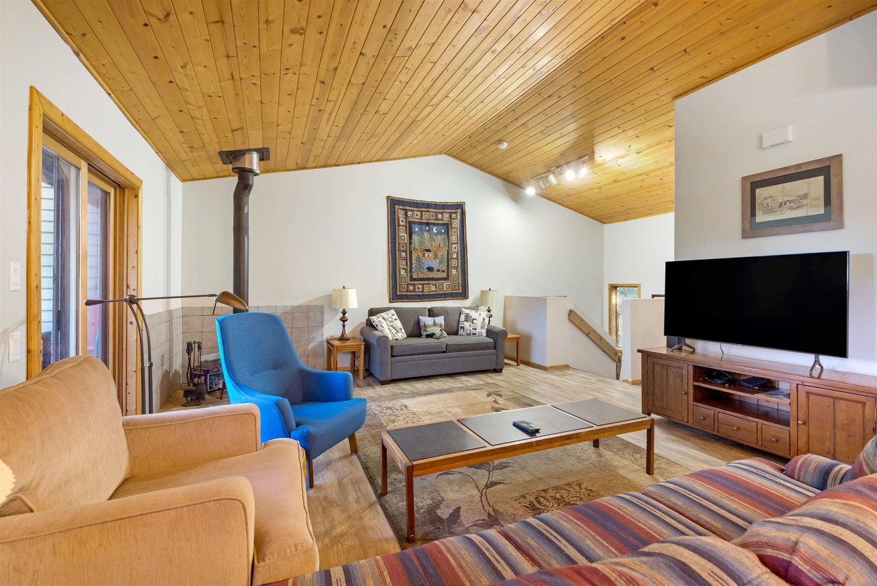 2729 Sproatt Dr