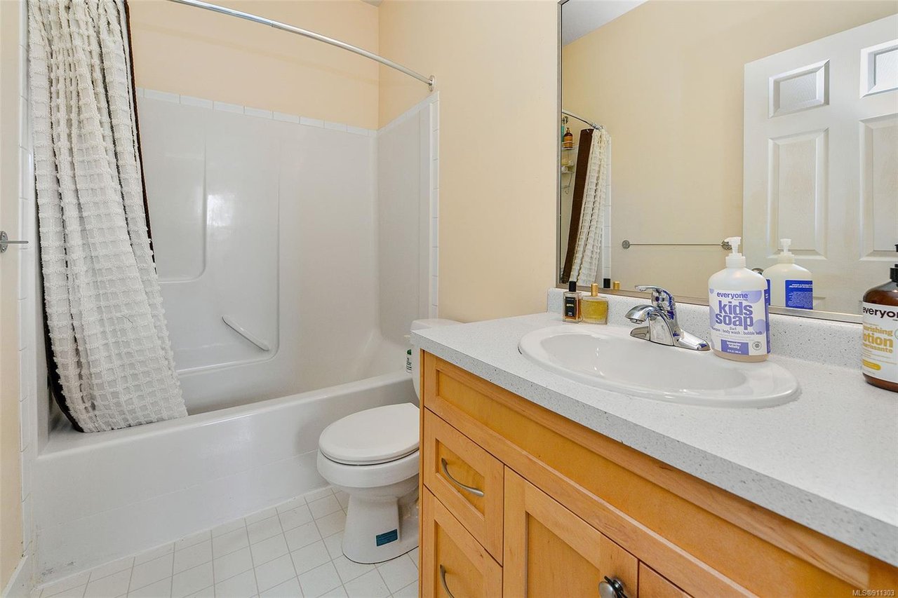 108-1924 Maple Ave, Sooke