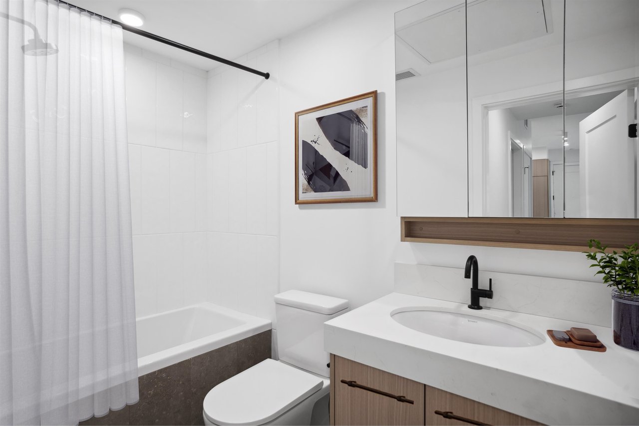 187 W King Edward Ave