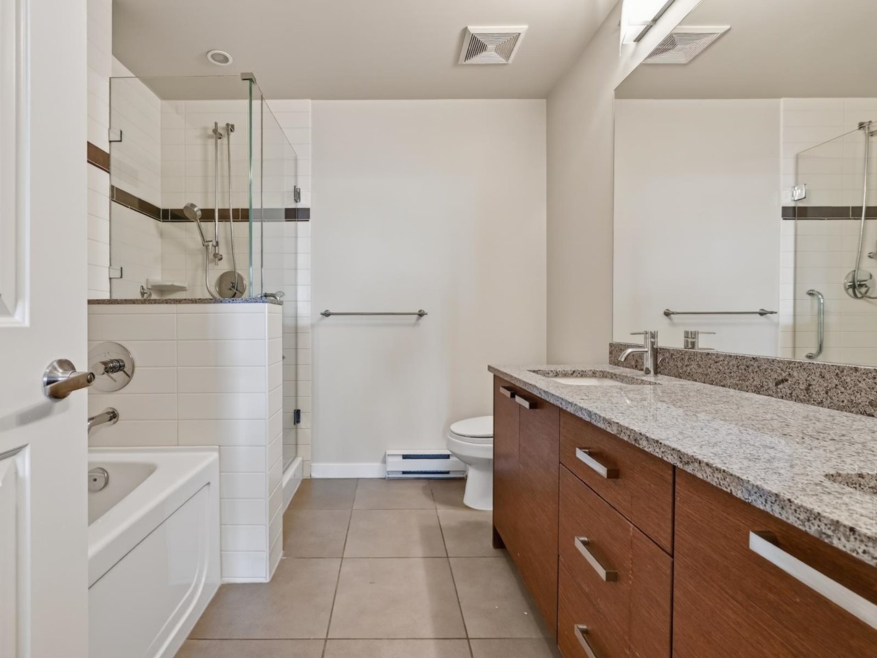 302-4365 Hastings Street, Burnaby