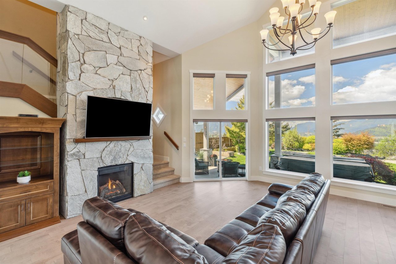 5399 Crimson Ridge