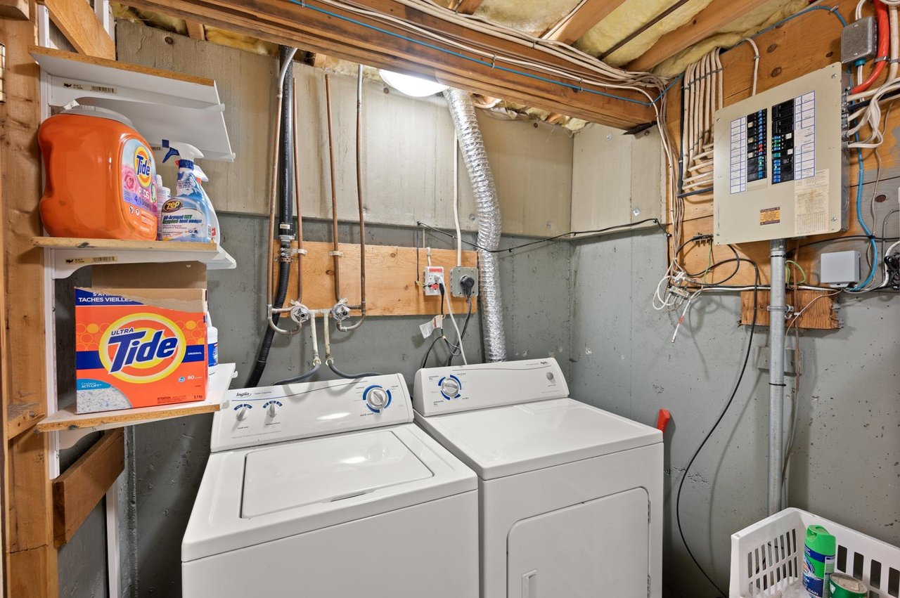 24-2830 W Bourquin Cres